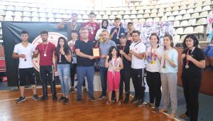 Haliliye Belediyespor Kick Boks Takımı, 15 Temmuz Turnuvasında Şampiyon Oldu