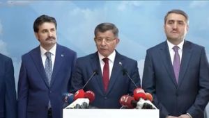 Davutoğlu AK Parti'den istifa etti! (Videolu)