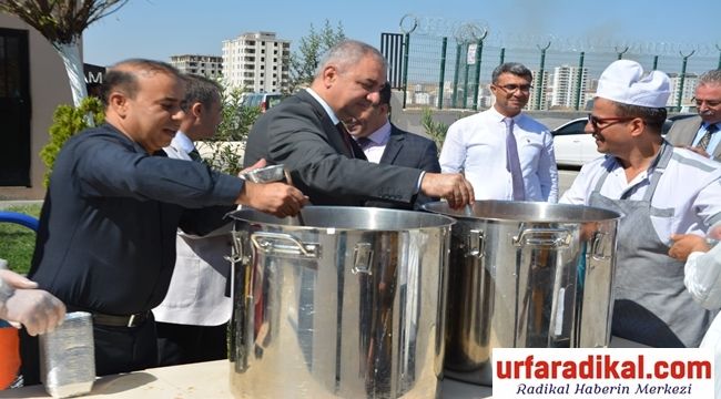 Maşuk Mesleki Eğitim Anadolu Lisesi; Aşure Etkinliği Düzenledi