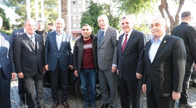 Cumhurbaşkanı Erdoğan Büyükşehir Belediyesini Ziyaret Etti