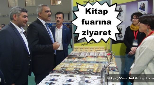 HÜDA PAR Heyeti Kitap Fuarını Gezdi