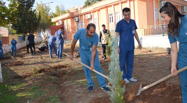 Mehmet Akif İnan Hastanesinde Fidan Dikme Seferberliği Başlatıldı