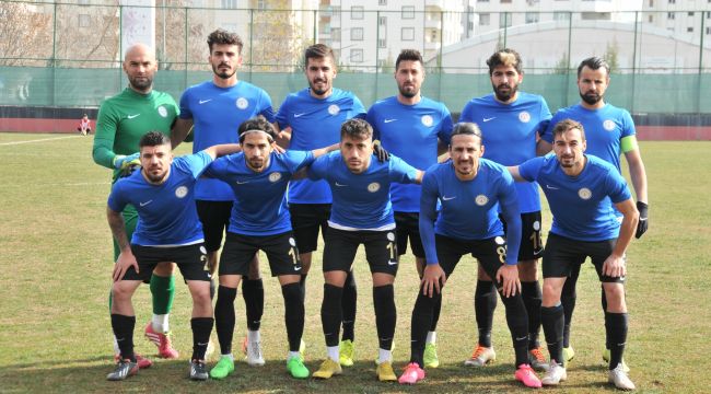 Karaköprü Belediyespor Tek Attı Üç Aldı