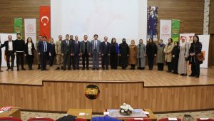 Şanlıurfa’da Akılcı İlaç Kullanımı ve Aşının Önemi Semineri Gerçekleştirildi.