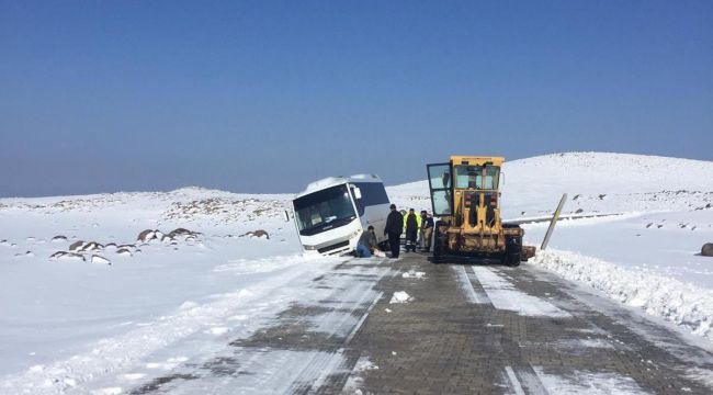 Siverek'te Kapanan Kırsal Yollar Büyükşehir Ekiplerince Açıldı