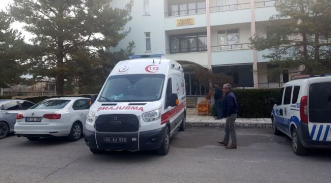 Erzincan'da bir kişi misafirhanede ölü bulundu