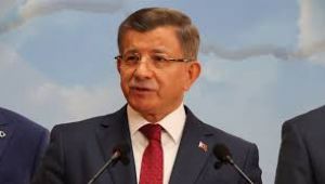 Ahmet Davutoğlu: Partimde Görev Almak İsteyenler Aileleriyle Tehdit Ediliyor