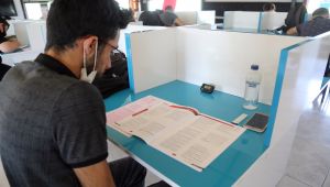 Gençler, Eyyübiye Belediyesi İle Sınavlara Hazırlanıyor