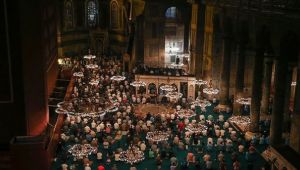 Ayasofya-i Kebir Cami-i Şerifi'nde Yatsı Namazında Yer Kalmadı.