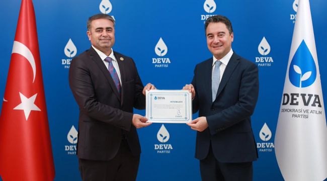 Şanlıurfa'da eski Başkan DEVA Partisine katıldı