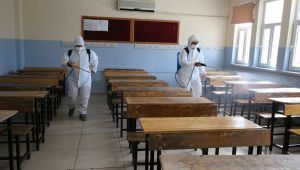 Haliliye’de Okullar Yıkanarak Dezenfekte Ediliyor