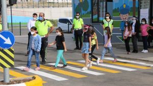 Türkiye'nin En Büyük Çocuk Trafik Eğitim Parkı'nda İlk Eğitim Verildi 