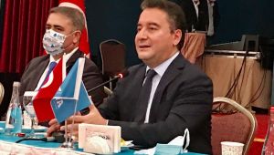 Babacan'ı Şanlıurfa'da coşkulu kalabalık karşıladı