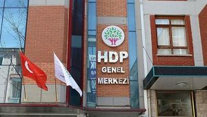 HDP'ye kapatma davası: Parti kendini feshederse, Siyasi Partiler Kanunu'na göre kapatma davası da düşüyor