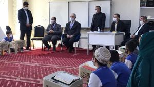 Kuran Okuma Yarışmasında Dereceye Giren Erbakan İHL Ortaokulu Öğrencilerine Ödül Verildi