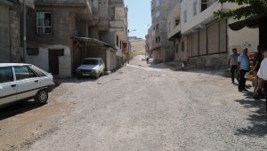Eyyübiye Belediyesi, Huzur Sokakta da Asfalt Serimine Başlıyor