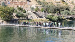 Büyükşehir Gençlik Meclisi’nden Şanlıurfalı Gençlere Halfeti Gezisi