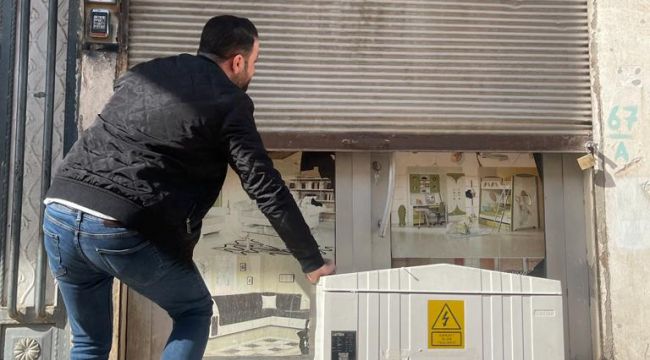 Dedaş Bunu Da Yaptı! Dükkan Girişini Elektrik Panosuyla Kapattı