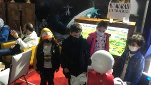 Karaköprülü Mini Ada Robot Festivalin Gözdesi Oldu