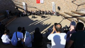 “Tarihin Sıfır Noktası” Göbeklitepe’de Urfa Türküleri Yankılandı