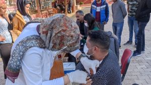 Viranşehir'de 30 Mobil Ekip İle Sağlık Çalışanları Sahada