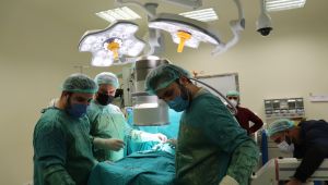 Harran Üniversitesi Hastanesi Ortopedi bölümü, her gün yeni bir başarıyla adından söz ettiriyor