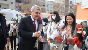 Başkan Beyazgül, Kadın İşçilerin 8 Mart Dünya Kadınlar Gününü Kutladı