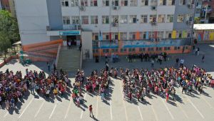 Haliliye’de Öğrencilerden 23 Nisan Sıfır Atık Defilesi