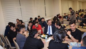 Öğrencilerle Sahur Yaptılar