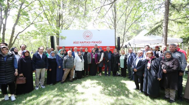 Aile ve Sosyal Hizmetler Bakanı Derya Yanık, Aile Haftası Kapsamında Düzenlenen Pikniğe Katıldı