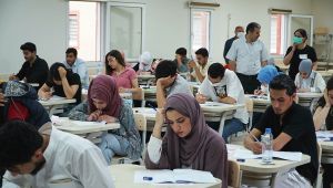 Harran Üniversitesi, HRÜYÖS-2022 2. Sınavını Büyük Bir Katılımla Gerçekleştirdi
