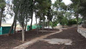 Büyükşehir’den Yanal Oba Mahallesinde Park Çalışması