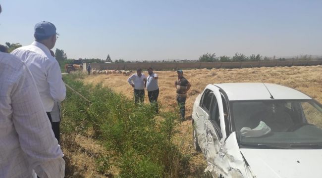 Urfa’da kaza yapan sürücünün yardımına Başkan Kuş koştu