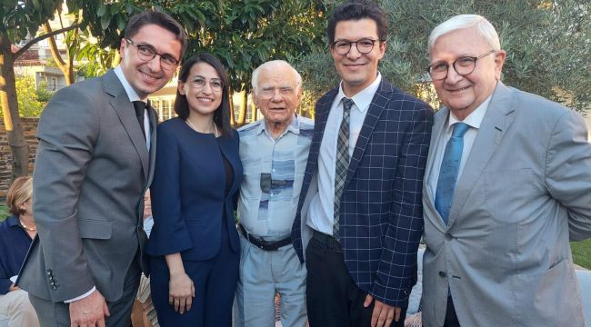 Prof. Dr. M. Gazi Yaşargil Genç Nöroşirurjiyen Teşvik Ödülü Şanlıurfa’da görevli Doktor kazandı