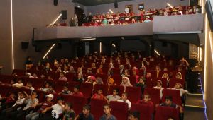 Dijital Sinemada Çocuklara Rafadan Tayfa İzletildi