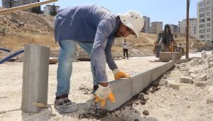 Karaköprü’de Yollar Kilitli Parke İle Döşeniyor