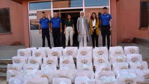 Başkan Ayşe Çakmak mahkumlara hijyen kiti desteğinde bulundu