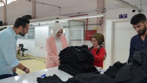 Başkan Çakmak tekstil fabrikası çalışanlarını ziyaret etti