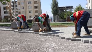 Karaköprü’de Üst Yapı Çalışmalarıyla Yollar Yenileniyor