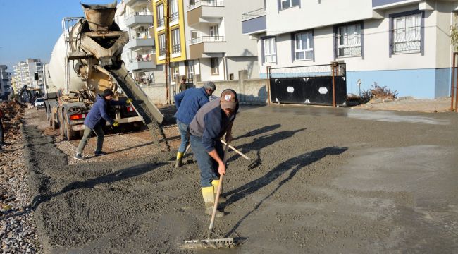 Siverek’te beton yol çalışmaları sürüyor