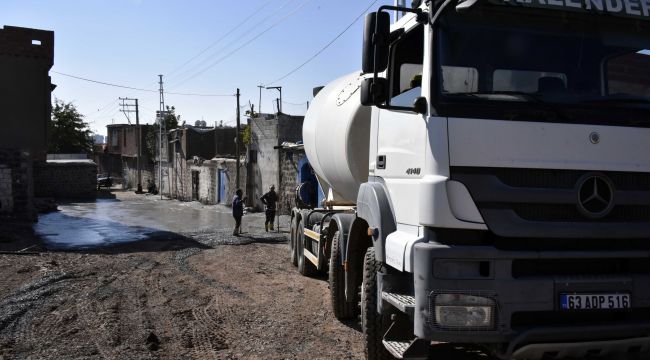 Siverek’te Sokak beton çalışmaları devam ediyor