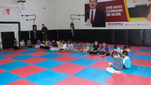 Spor Kurslarında Önce Kitap Sonra Antrenman