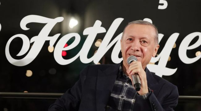 Başkan Erdoğan'dan Davutoğlu sorusuna olay cevap: Öyle deme! Profesör....