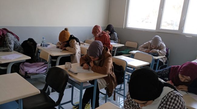 Eyyübiyeli Gençler Ücretsiz Deneme Sınavına Katıldı