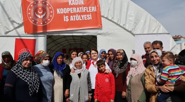 Depremzede Kadınlar, Depremin izlerini Silmeye Çalışıyor