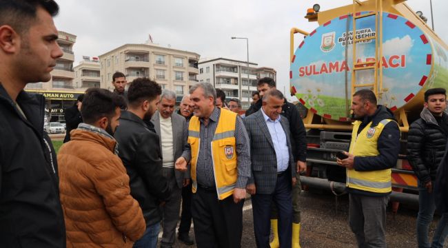 Şanlıurfa Büyükşehir Belediyesinden Vatandaşlara Hazır Su Dağıtımı Başladı