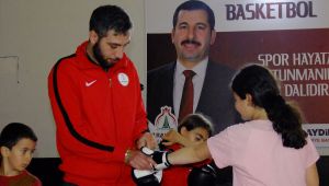 Karaköprü’de Çocuklar Sporla Gelişiyor