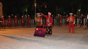 Şanlı Kurtuluş Programında Jandarma Mehter ve Merasim Gösterisi