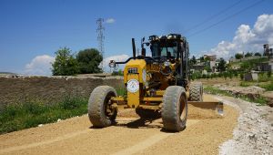 Karaköprü’de 3 Kırsal Mahallede Yol Çalışması