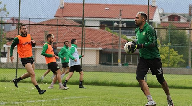 Şanlıurfaspor Bolu'da sıkı çalışıyor